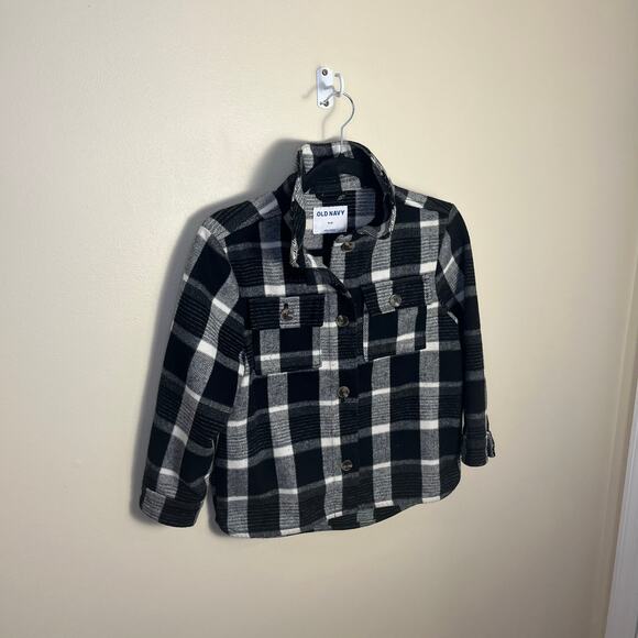 Old Navy Girls Oversized Soft Plaid Shacket Size 8 Black Plaid - Picture 3 of 8